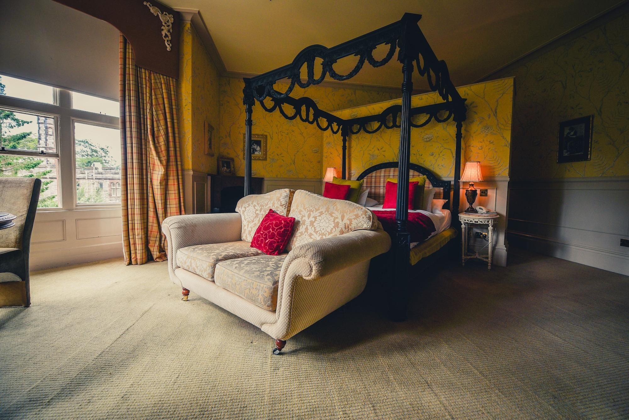 Ruthin Castle Hotel And Spa Екстериор снимка