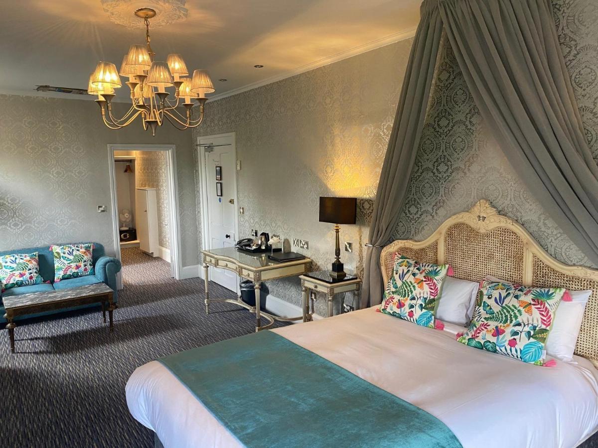 Ruthin Castle Hotel And Spa Екстериор снимка