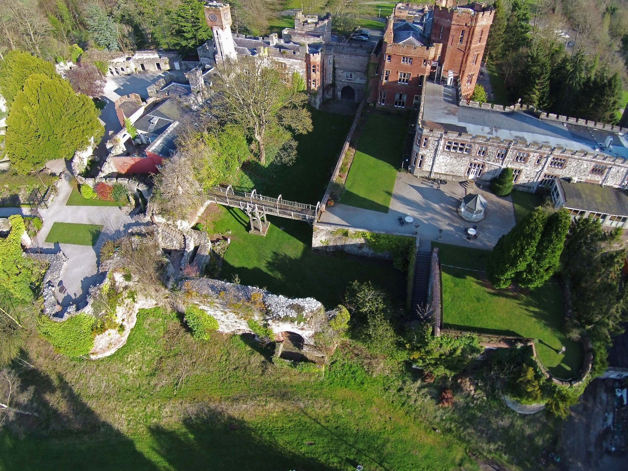 Ruthin Castle Hotel And Spa Екстериор снимка